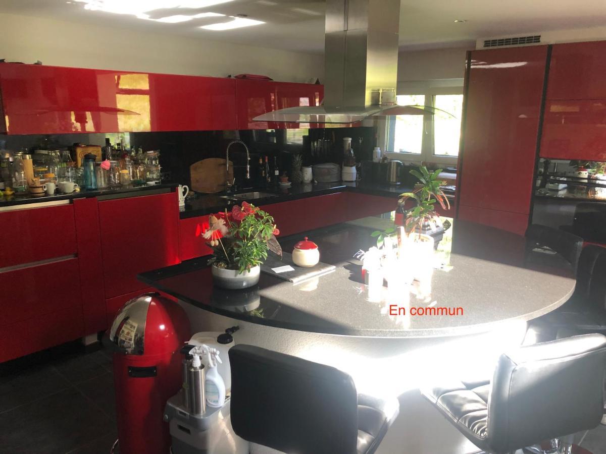 Logement Chez L'Habitant Etage Independant Grone Екстер'єр фото